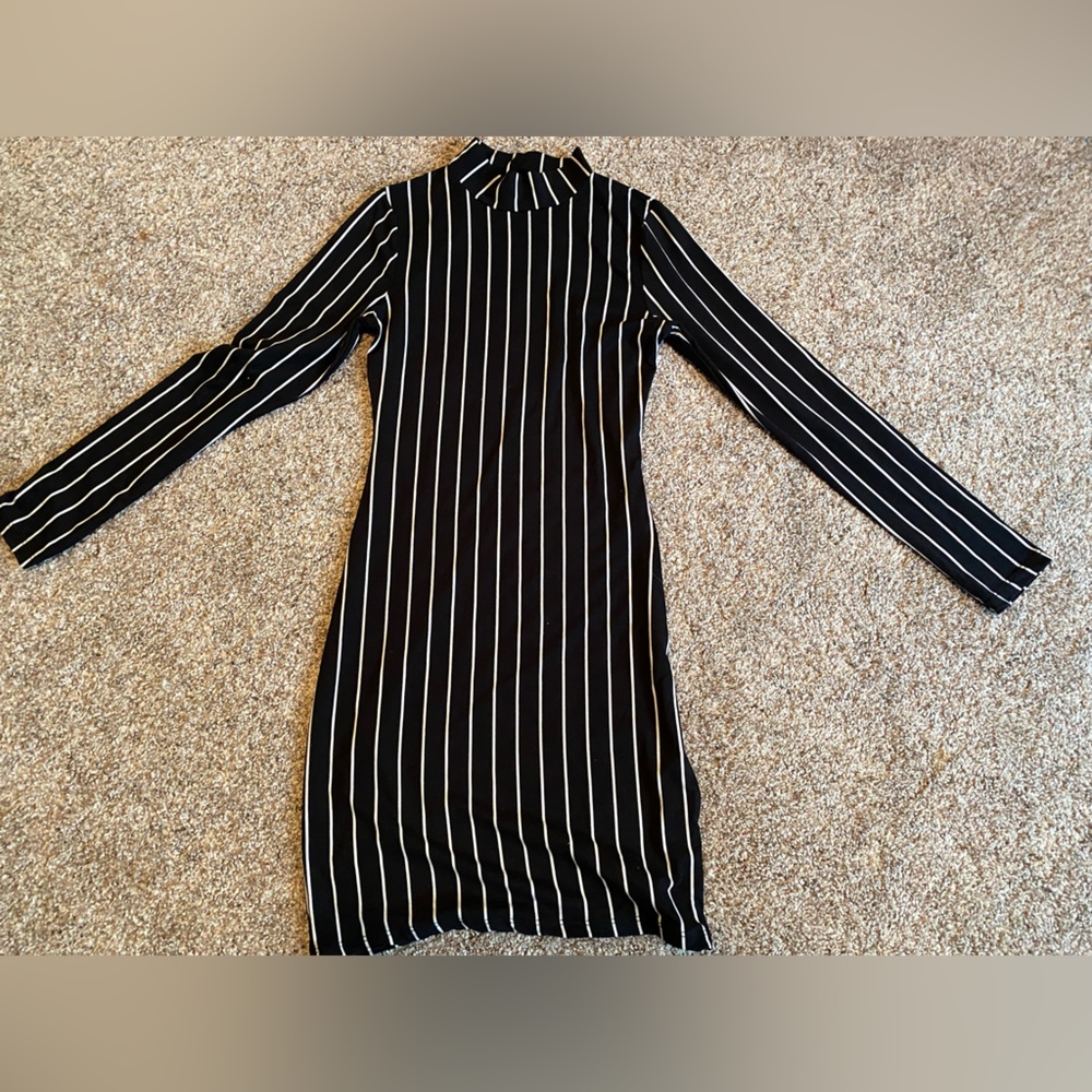 Long sleeve body con dress